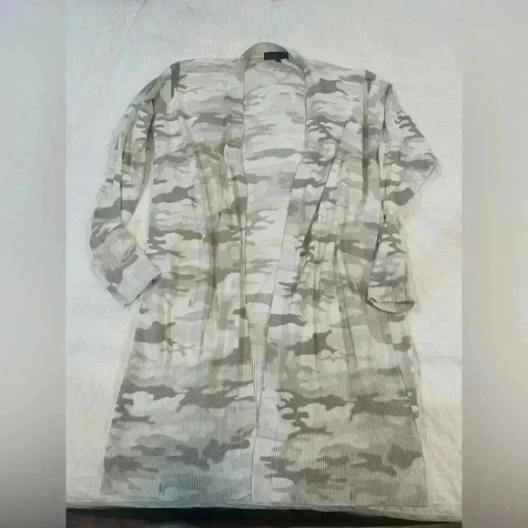 Anthropologie Sanctuary Camo Duster Cardigan size Medium - Picture 3 of 9